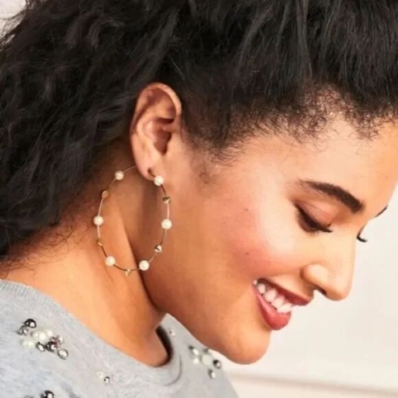 stella & dot ~ NEW large madisonโhoops ~ pearl bead and studs ~ retired - Picture 7 of 7